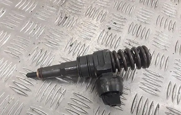 Ford Galaxy Fuel injector 038130073ba 0414720216