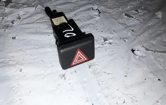 Audi A4 S4 B6 8E 8H Hazard light switch 8E0941509