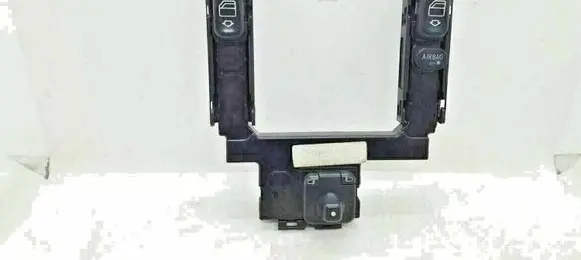 Mercedes-Benz C W202 Electric window control switch 2028211551