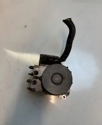 Mazda 6 ABS Pump GAM7437A0 1338004461