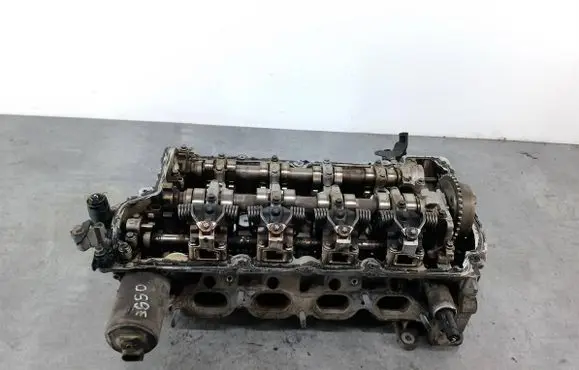 Peugeot 308 Engine head 
