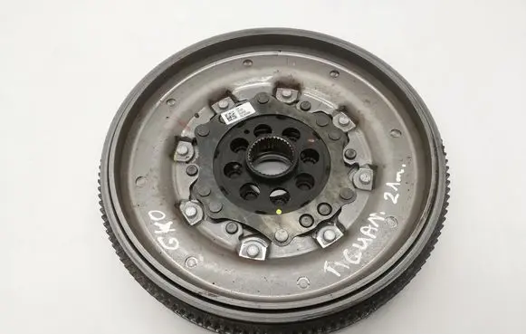 Volkswagen Tiguan Flywheel 05L105266K