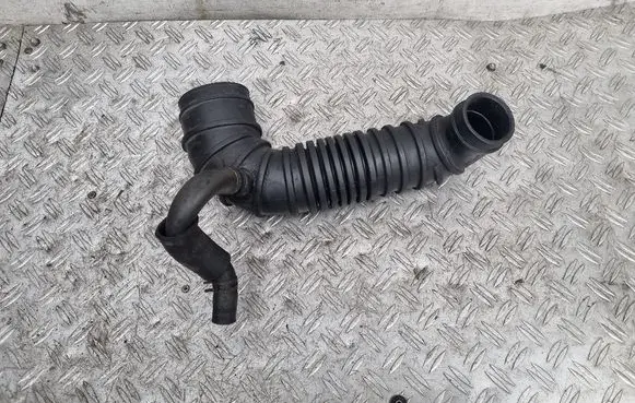 Mitsubishi Pajero Turbo air intake inlet pipe/hose 4M41