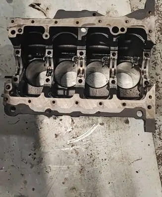 Volkswagen Caddy Engine block 038021cc V900