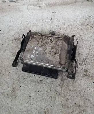 Volkswagen PASSAT B6 Engine control unit/module 03G906021