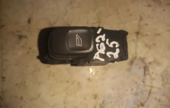 Volvo V70 Electric window control switch 9472275