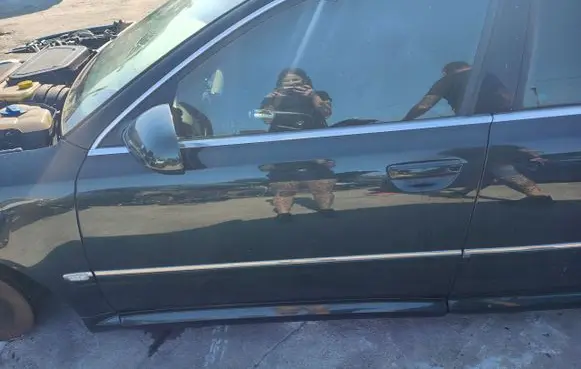 Audi A8 S8 D3 4E Rear door