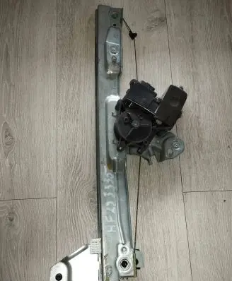 Peugeot 308 Front door electric window regulator 9675466080