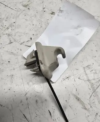 Volvo S60 Sun visor clip/hook/bracket 3572
