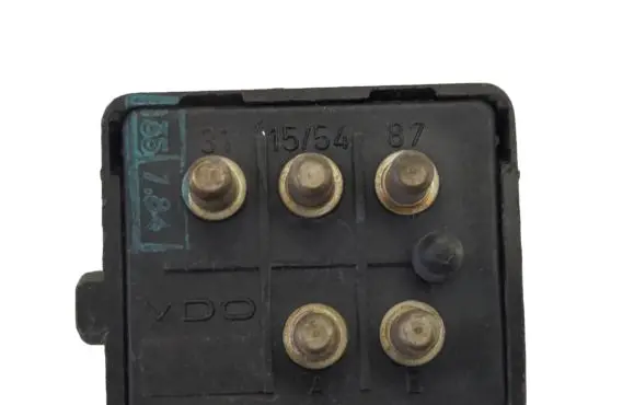 Mercedes-Benz E W124 Other relay 410202008005 1268201210