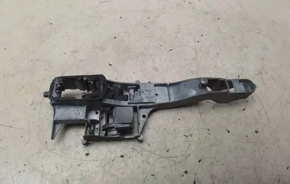 Peugeot 308 Front door exterior handle/bracket 9680168680