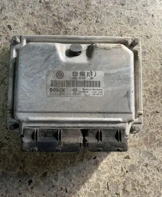 Volkswagen Sharan Engine control unit/module 038906019J