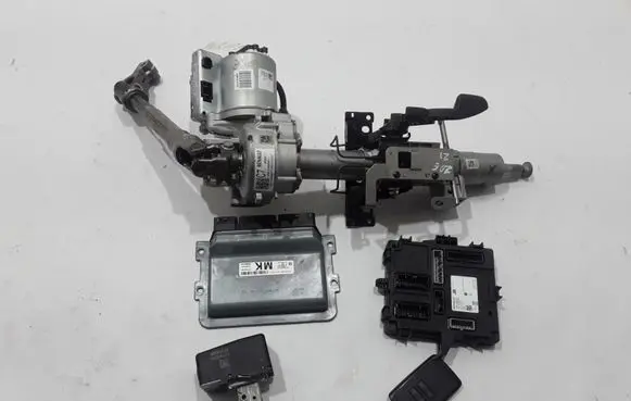 Renault Zoe Engine ECU kit and lock set 
