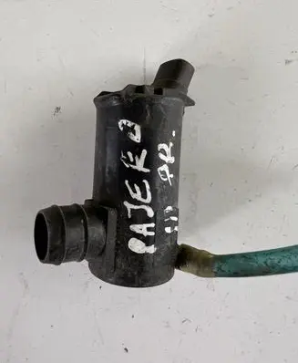 Mitsubishi Pajero Windscreen/windshield washer pump