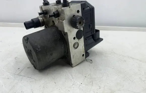 Audi A8 S8 D3 4E ABS Pump 4E0614517BC