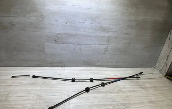 Nissan Juke II F16 Hand brake release cable 