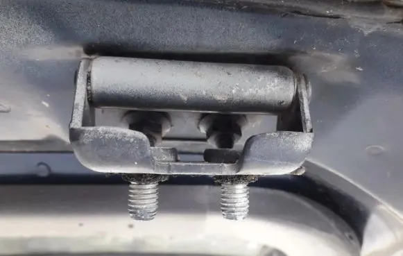 Mazda 323 F Tailgate/trunk/boot hinge