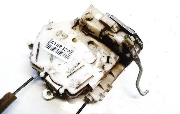 Honda FR-V Rear door lock
