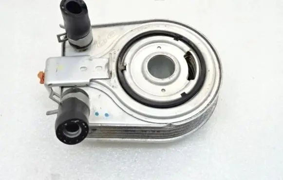 KIA Niro Engine oil radiator 