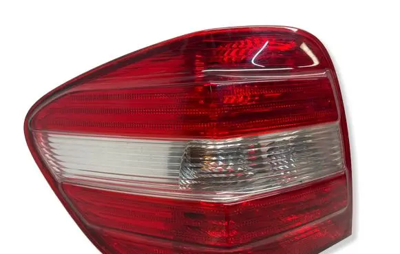 Mercedes-Benz ML W164 Rear/tail lights 404101L