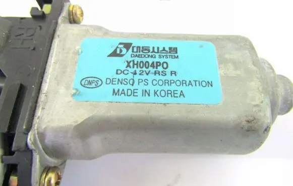 KIA Carens I Front door window regulator motor XH004P0