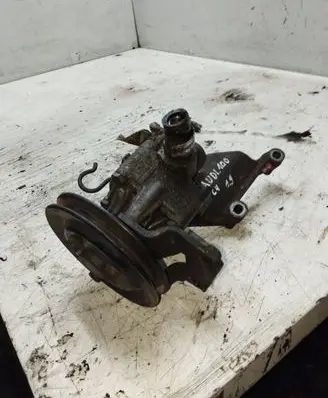 Audi 100 S4 C4 Power steering pump