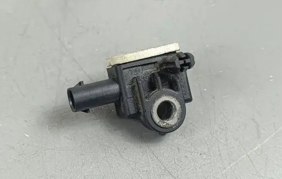 Jeep Grand Cherokee Airbag deployment crash/impact sensor 56054212AA