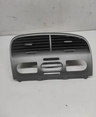 Seat Altea Dash center air vent grill 5P1819110J