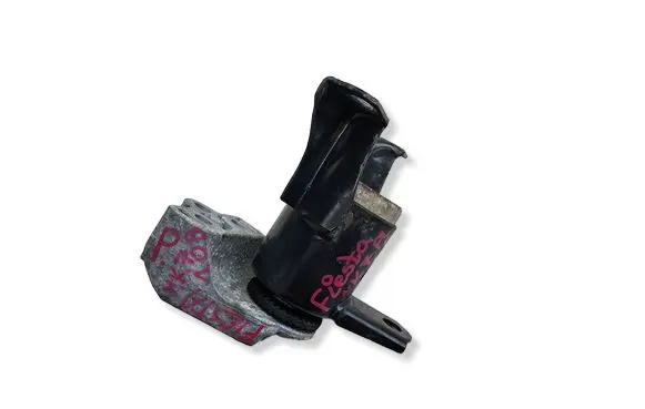 Ford Fiesta Engine mounting bracket 