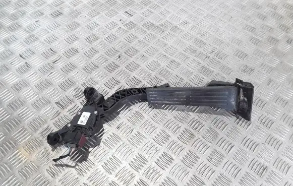 KIA Ceed Accelerator throttle pedal 327003XXX