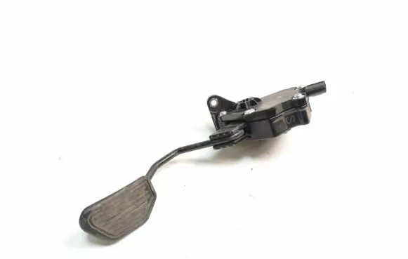 Toyota RAV 4 (XA40) Accelerator throttle pedal 7811042050 1988008901