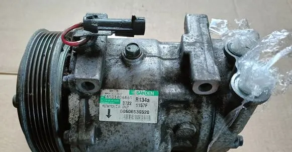 Alfa Romeo 147 Air conditioning (A/C) compressor (pump)