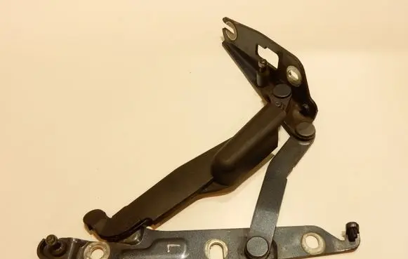 Audi A6 S6 C6 4F Tailgate/trunk/boot hinge 4F5827301A 49359