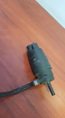 BMW 5 E34 Windscreen/windshield washer pump 1391358
