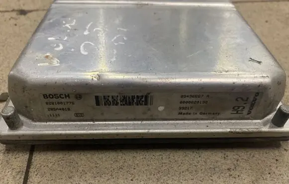 Volvo V70 Engine control unit/module