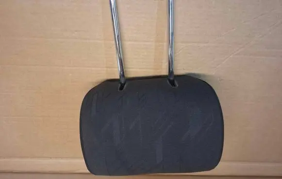 Mercedes-Benz E W210 Rear seat headrest 