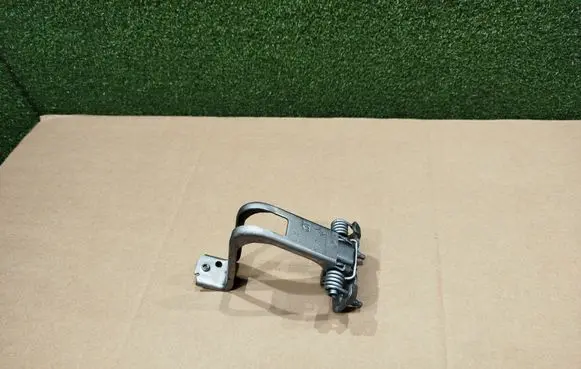Renault Trafic III (X82) Loading door check strap stopper 824302173R 8200062596