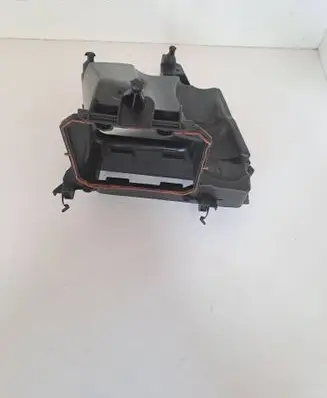 Mercedes-Benz GLA W156 Air filter box 1099929S01