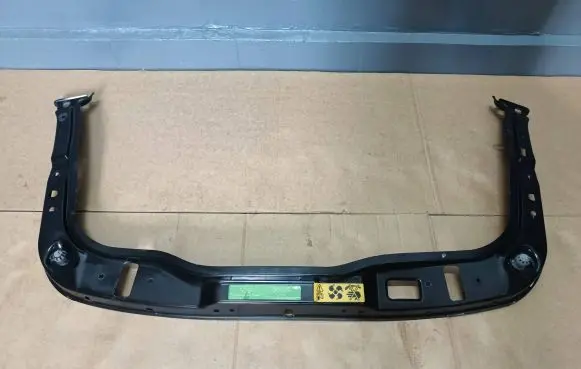 Mini One - Cooper R56 Top upper radiator support slam panel 7147911 51717147911