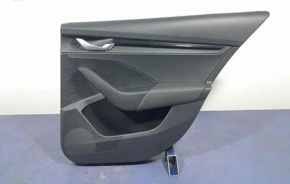 Skoda Octavia 985 Door card panel trim set 5E7867212