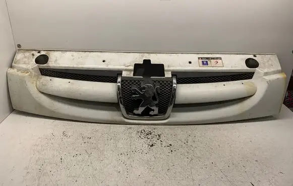 Peugeot Partner Front grill 9644758777