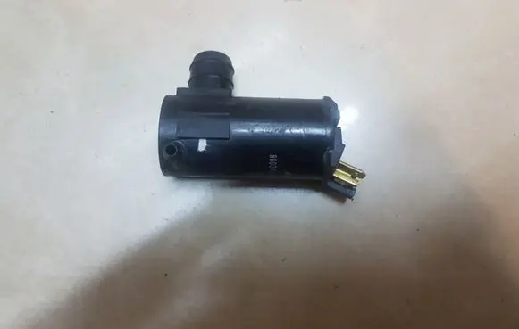 Mitsubishi Pajero Sport I Windscreen/windshield washer pump 8603101260