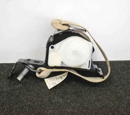 Opel Insignia A Rear seatbelt