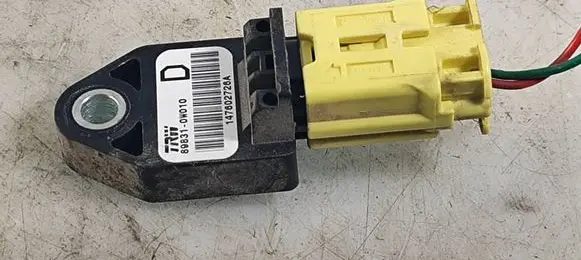 Toyota Corolla Verso AR10 Airbag deployment crash/impact sensor 898310W010 147602726A