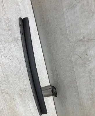 Renault Clio V Front door windshield rail 802544227R 0699A1