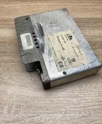 Volkswagen Golf III ABS control unit/module 191907379 10091490344