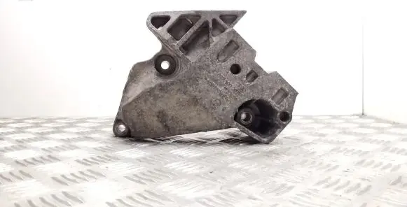 Audi TT TTS Mk2 Engine mounting bracket 06F199207H