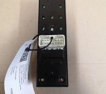 Hyundai Tucson JM Electric window control switch