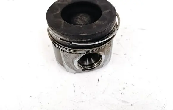 Piston