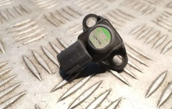 Mercedes-Benz C W204 Air pressure sensor 0051535028